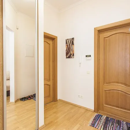 Du Parc Skolas 30 *